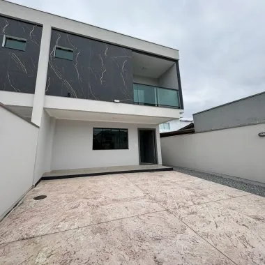 Sobrado 2 suítes para Venda no bairro Rio Pequeno em Camboriú Sobrado 2 suítes para Venda no bairro Rio Pequeno em Camboriú