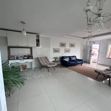 Sobrado Exclusivo à Venda em Camboriú – Pronto para Morar! Sobrado Exclusivo à Venda em Camboriú – Pronto para Morar!
