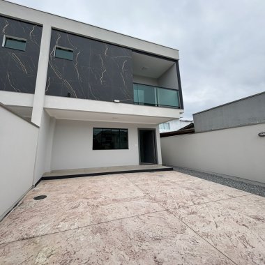 Sobrado 2 suítes para Venda no bairro Rio Pequeno em Camboriú Sobrado 2 suítes para Venda no bairro Rio Pequeno em Camboriú