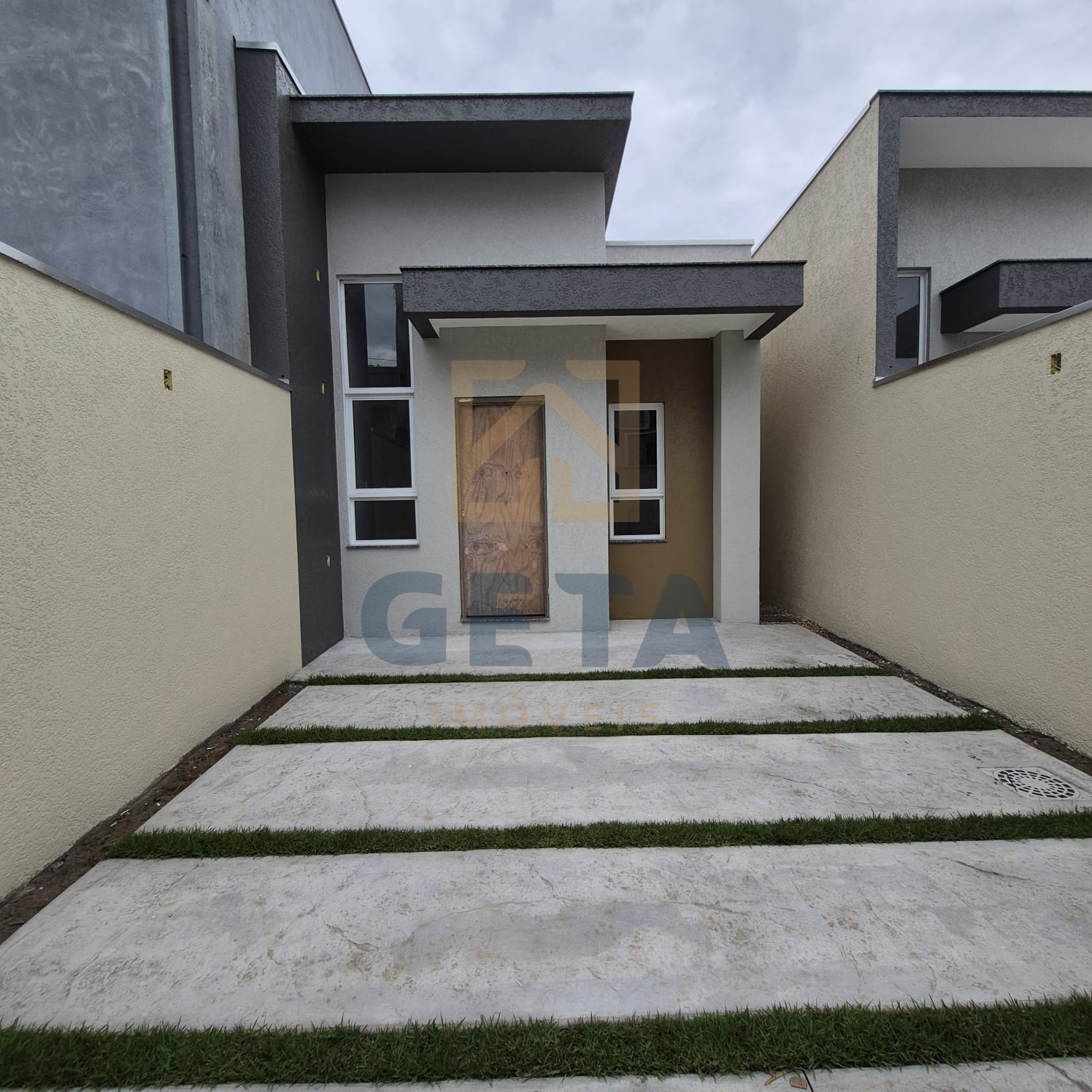 Casa semi mobiliada em Camboriú – pronta para morar!