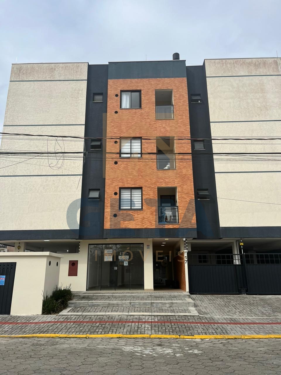 Vende-se Apartamento Mobiliado em Camboriú, Areias