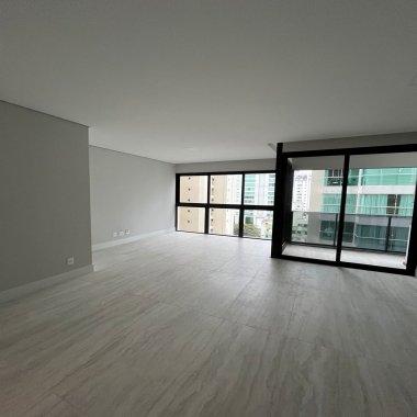 Apartamento de Alto Padrão no Edifício Riomaggiore – Balneário Camboriú Apartamento de Alto Padrão no Edifício Riomaggiore – Balneário Camboriú