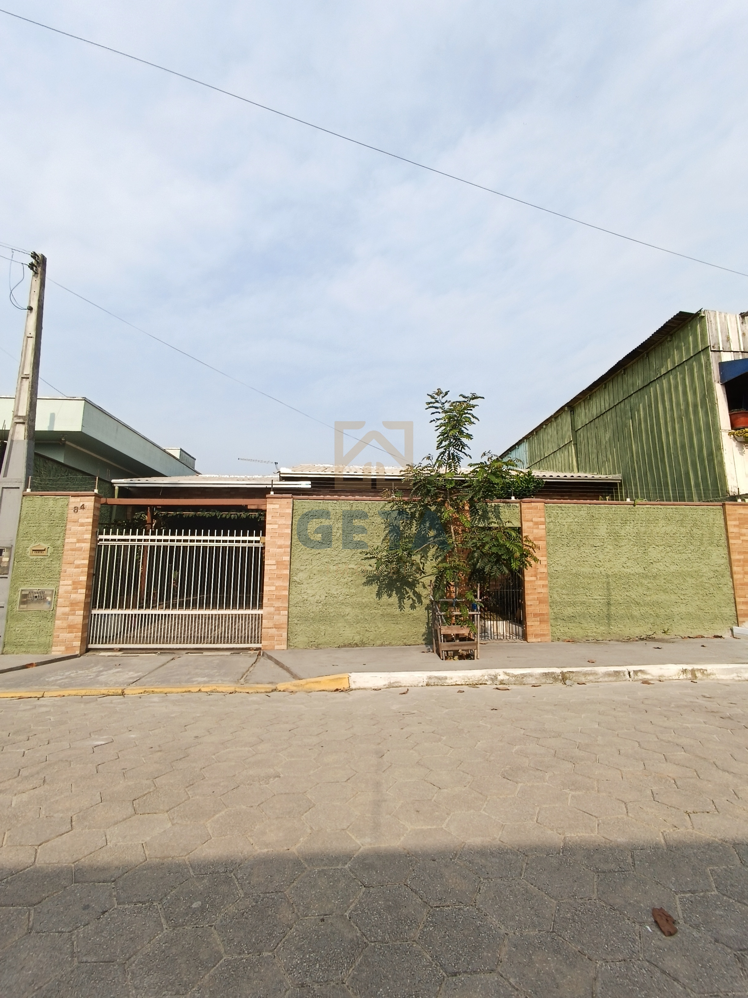Casa 3 quartos para Venda no bairro Rio Pequeno em Camboriú