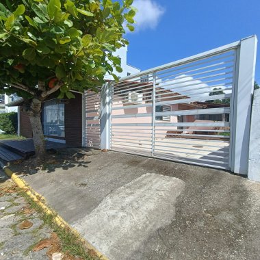 🏡 Ótima oportunidade! Casa à venda no Centro de Camboriú – Residencial Bernardes 🏡 🏡 Ótima oportunidade! Casa à venda no Centro de Camboriú – Residencial Bernardes 🏡